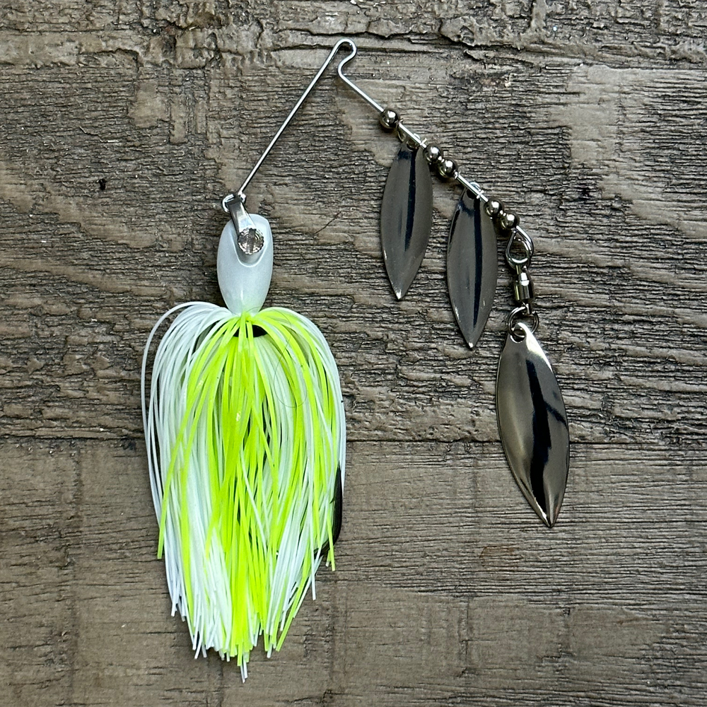 
                  
                    3+ Blade Spinnerbaits: "Trident" Triple Willow Silver/Silver/Siver
                  
                
